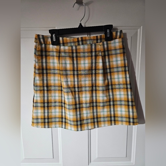 Fashion nova mini skirt - Picture 3 of 3